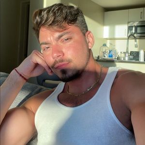 Meet your Posher, Felipe